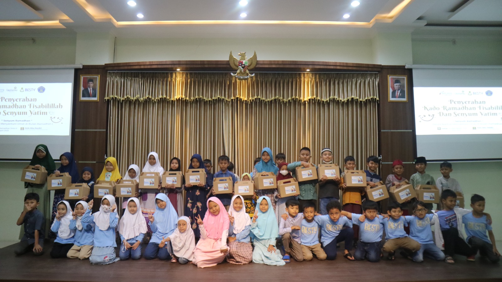 Sinergi Bersama Bank Jateng Syariah dan BESTY SD UMP, Lazismu Salurkan Program Kado Ramadhan Fisabilillah dan Senyum Yatim